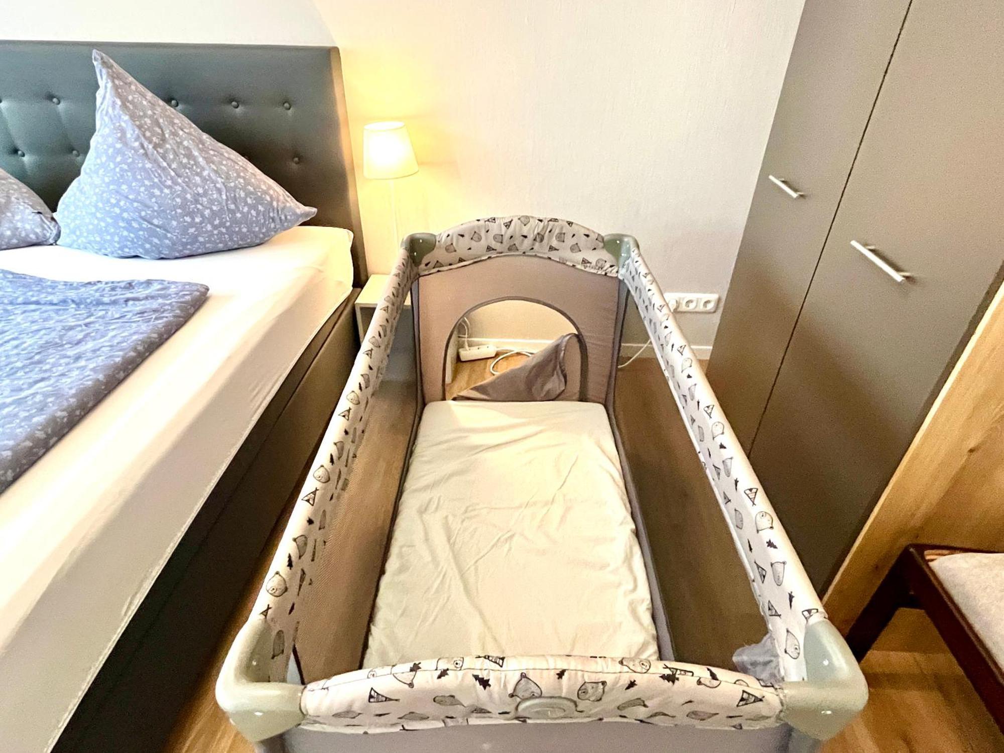Ferienwohnung Moseltraum, 1-6 Pers, Mit 3 Schlafzimmer Und Panoramabalkon Müden Exterior foto
