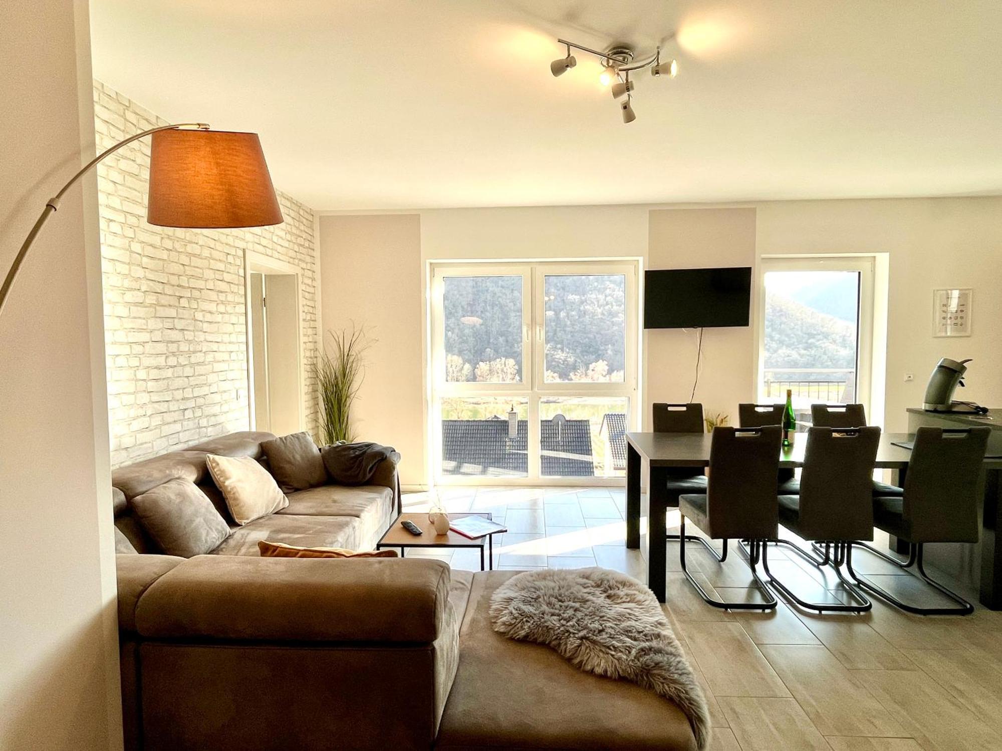 Ferienwohnung Moseltraum, 1-6 Pers, Mit 3 Schlafzimmer Und Panoramabalkon Müden Exterior foto