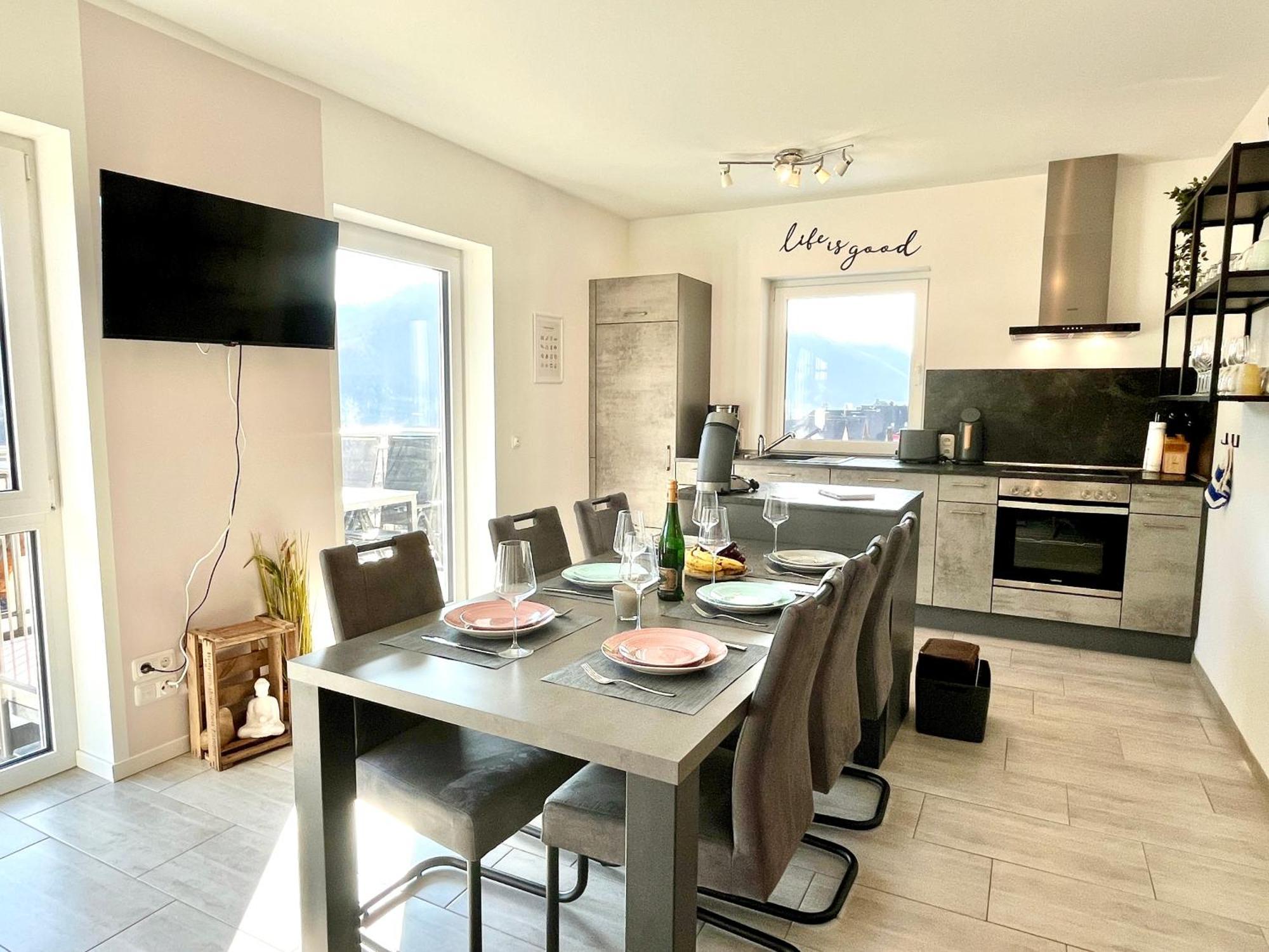 Ferienwohnung Moseltraum, 1-6 Pers, Mit 3 Schlafzimmer Und Panoramabalkon Müden Exterior foto
